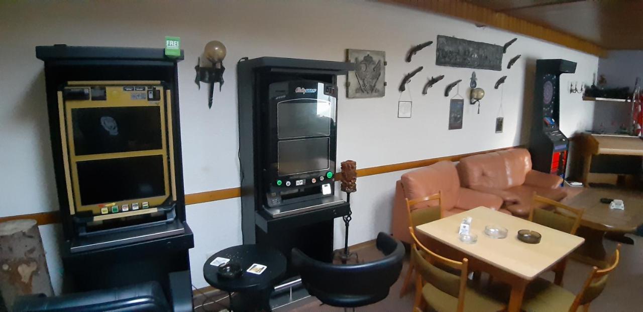 Black Bear Bikers Pub-Hotel Kempfeld Exterior photo